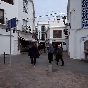 Calle Antonio Millon Apartment